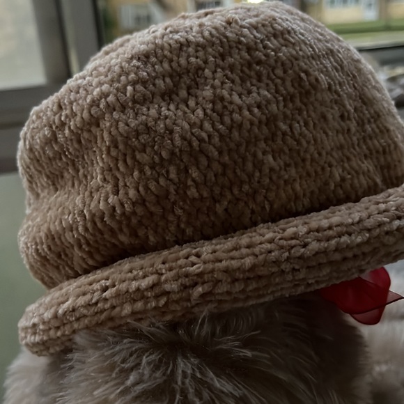 August Hat Company Beanie with roll cuff - Picture 5 of 7